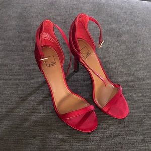 14th & Union
Anika Ankle Strap Sandal - 7M